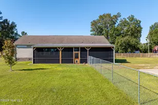 1406 White Oak River Rd, Maysville, NC 28555 - Photo 38