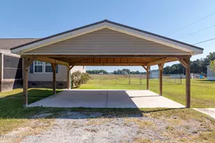 1406 White Oak River Rd, Maysville, NC 28555 - Photo 4