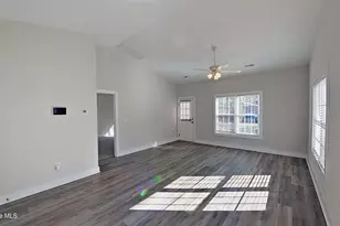 346 Dwight St, Holly Ridge, NC 28445 - Photo 4