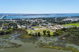 2406 Ferabee St, Morehead City, NC 28557 - Photo 44