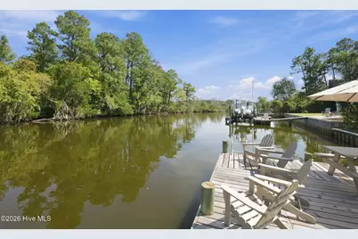 2402 Turtle Bay Drive, New Bern, NC 28562 - Photo 42