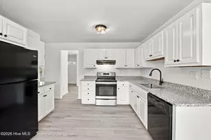 4425 Rivershore Dr, New Bern, NC 28560 - Photo 10