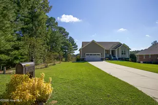 899 Sea Gull Dr, Vass, NC 28394 - Photo 2