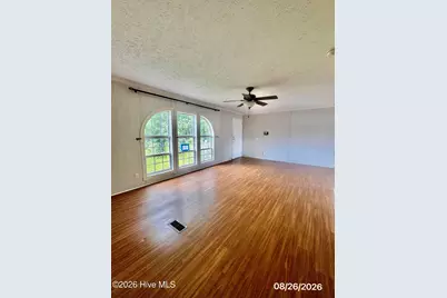 804 Maynard Boulevard, Jacksonville, NC 28546 - Photo 6