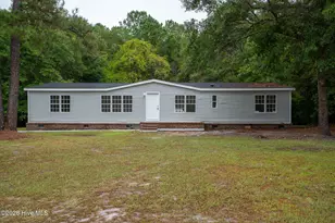 111 E Dunn St, Sneads Ferry, NC 28460 - Photo 2