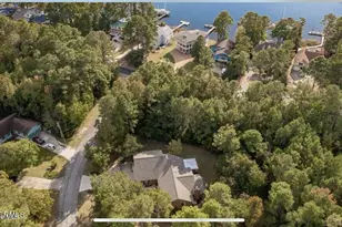 903 Lanyard Ln, New Bern, NC 28560 - Photo 2