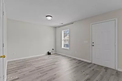 709 Wooster Street, Wilmington, NC 28401 - Photo 2