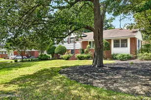 1309 Phillips Ave, New Bern, NC 28562 - Photo 2