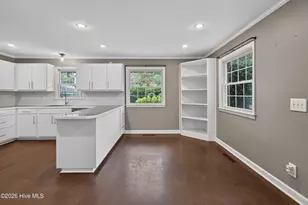 1309 Phillips Ave, New Bern, NC 28562 - Photo 12