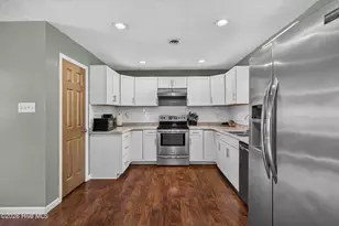 606 Duke Ct, Jacksonville, NC 28546 - Photo 10