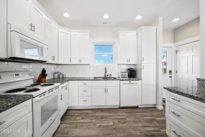 715 N Anderson Boulevard, Topsail Beach, NC 28445 - Photo 12