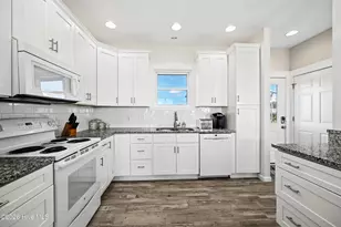 715 N Anderson Blvd, Topsail Beach, NC 28445 - Photo 12