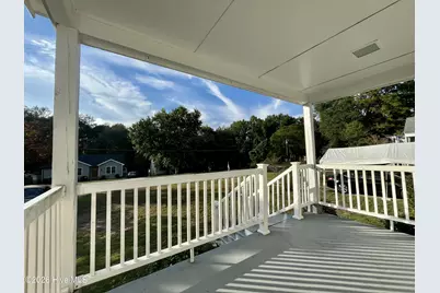 529 W Chapin Road, Aberdeen, NC 28315 - Photo 2