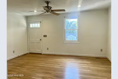 529 W Chapin Road, Aberdeen, NC 28315 - Photo 4