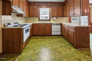 111 Belmont Dr, Greenville, NC 27858 - Photo 12