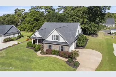 323 Crown Pointe Drive, Hampstead, NC 28443 - Photo 2
