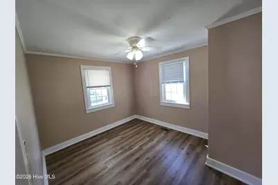 509 S Shore Drive, Jacksonville, NC 28540 - Photo 8
