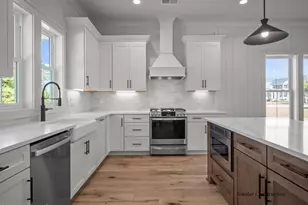313 Cannonsgate Dr, Newport, NC 28570 - Photo 16