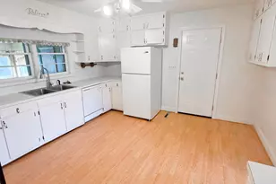 200 Fenton Pl, Jacksonville, NC 28540 - Photo 22