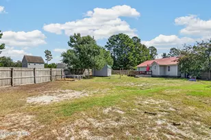 317 Cinnamon Dr, Hubert, NC 28539 - Photo 34