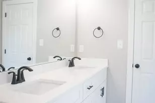 102 North Ct, La Grange, NC 28551 - Photo 20