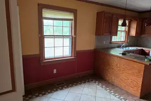 2211 Tanglewood Dr, Kinston, NC 28504 - Photo 6