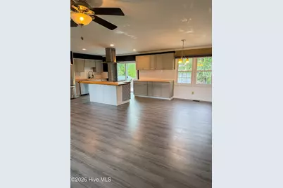 2618 Northwoods Drive, Jacksonville, NC 28540 - Photo 10