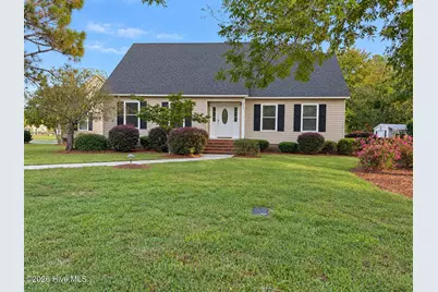 306 Pecan Lane, Laurinburg, NC 28352 - Photo 1