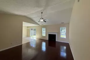 319 Hughes Ln, Jacksonville, NC 28546 - Photo 2