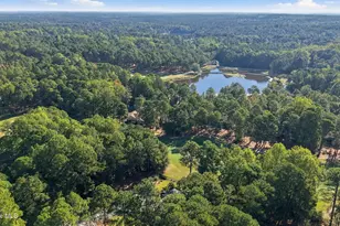 120 Oxford Ct, Seven Lakes, NC 27376 - Photo 2