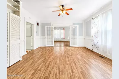 313 S Dyer Street, Elizabeth City, NC 27909 - Photo 6