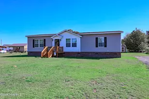 282 Sand Ridge Rd, Beulaville, NC 28518 - Photo 2