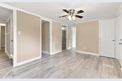 604 Calhoun Street, Clinton, NC 28328 - Photo 16