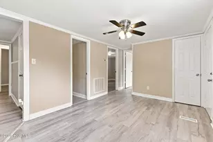 604 Calhoun St, Clinton, NC 28328 - Photo 16