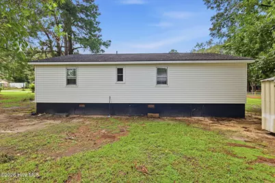 604 Calhoun Street, Clinton, NC 28328 - Photo 2