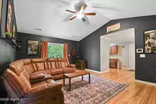 146 Ashbury Park Ln, Richlands, NC 28574 - Photo 4
