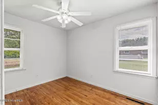 207 Thomas St, Conway, NC 27820 - Photo 18
