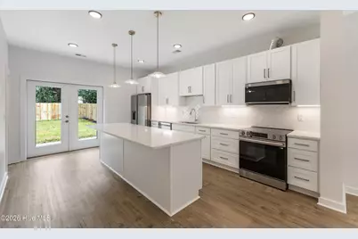 605 Marstellar Street, Wilmington, NC 28401 - Photo 6