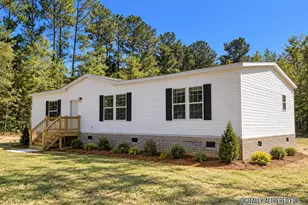 388 Mallard Roost Dr, Burgaw, NC 28425 - Photo 2
