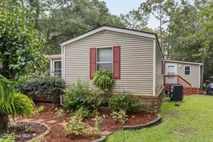 721 Bluesail Dr SE, Bolivia, NC 28422 - Photo 2