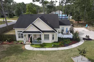 111 Crystal Rd, Southport, NC 28461 - Photo 1
