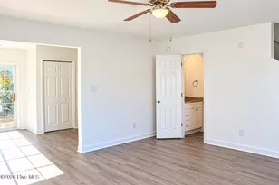 95 Century Ct, Swansboro, NC 28584 - Photo 4