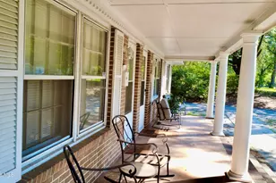 1014 W Main St, Williamston, NC 27892 - Photo 2