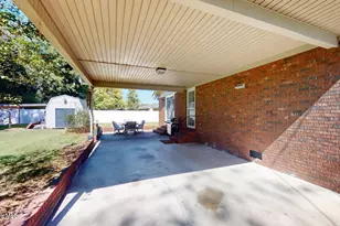 403 N Goldsboro St, Pikeville, NC 27863 - Photo 32