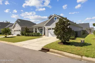 128 Hanover Lakes Dr, Wilmington, NC 28401 - Photo 2