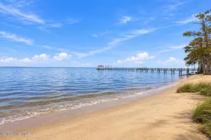 609 Neuse Harbour Blvd, New Bern, NC 28560 - Photo 2