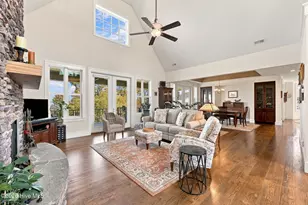609 Neuse Harbour Blvd, New Bern, NC 28560 - Photo 6