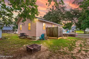 129 NW 20th St, Oak Island, NC 28465 - Photo 36