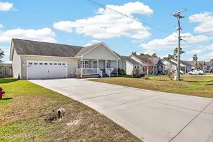 134 Rosemary Ave, Hubert, NC 28539 - Photo 2