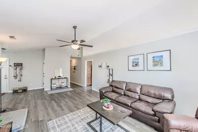 126 Forest Bluff Drive, Jacksonville, NC 28540 - Photo 6